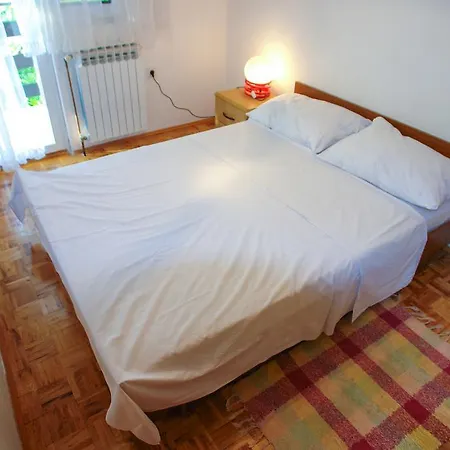 Sebastian Apartment